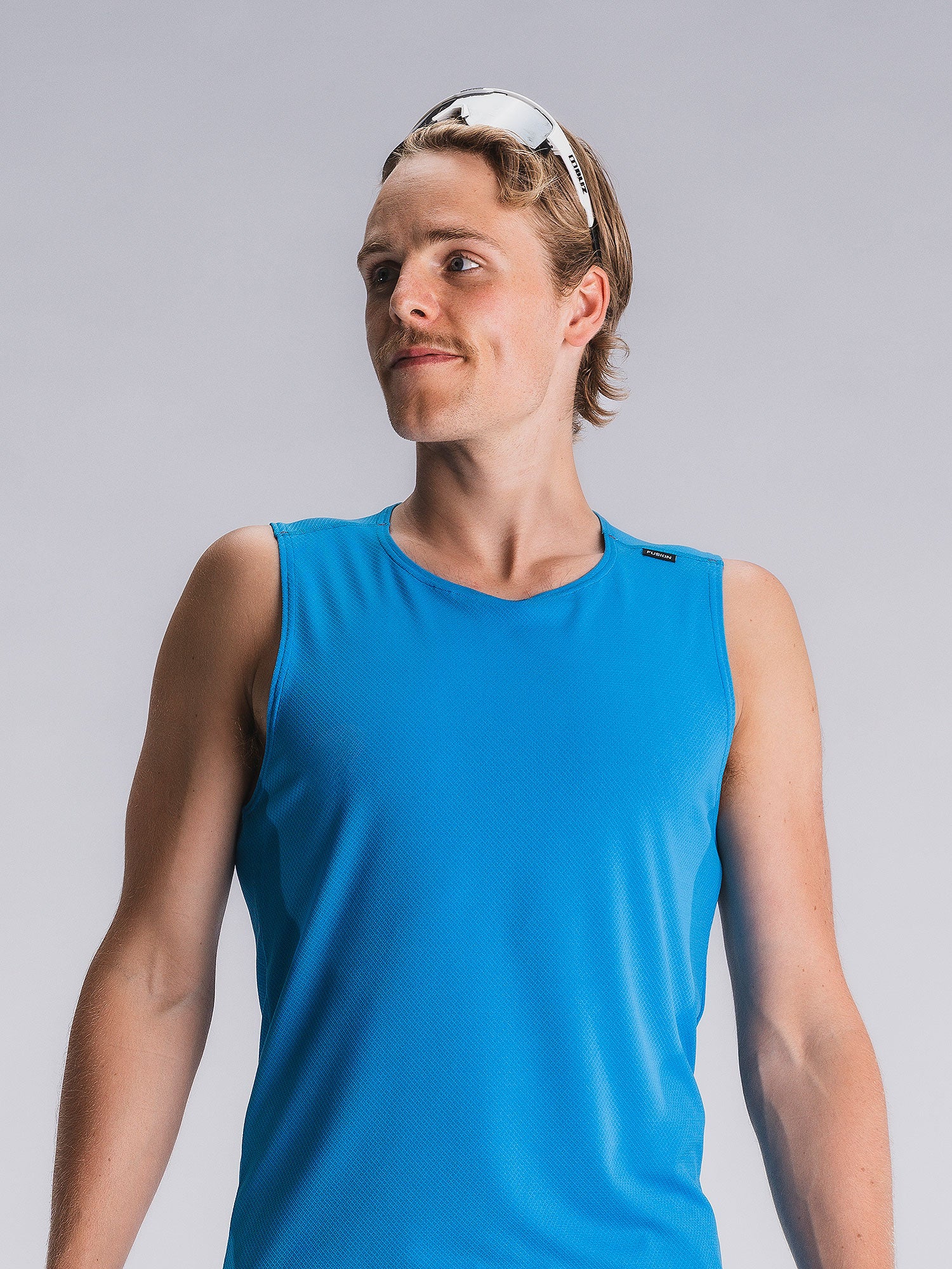 Mens TEMPO! ONE Run Singlet - Image 22