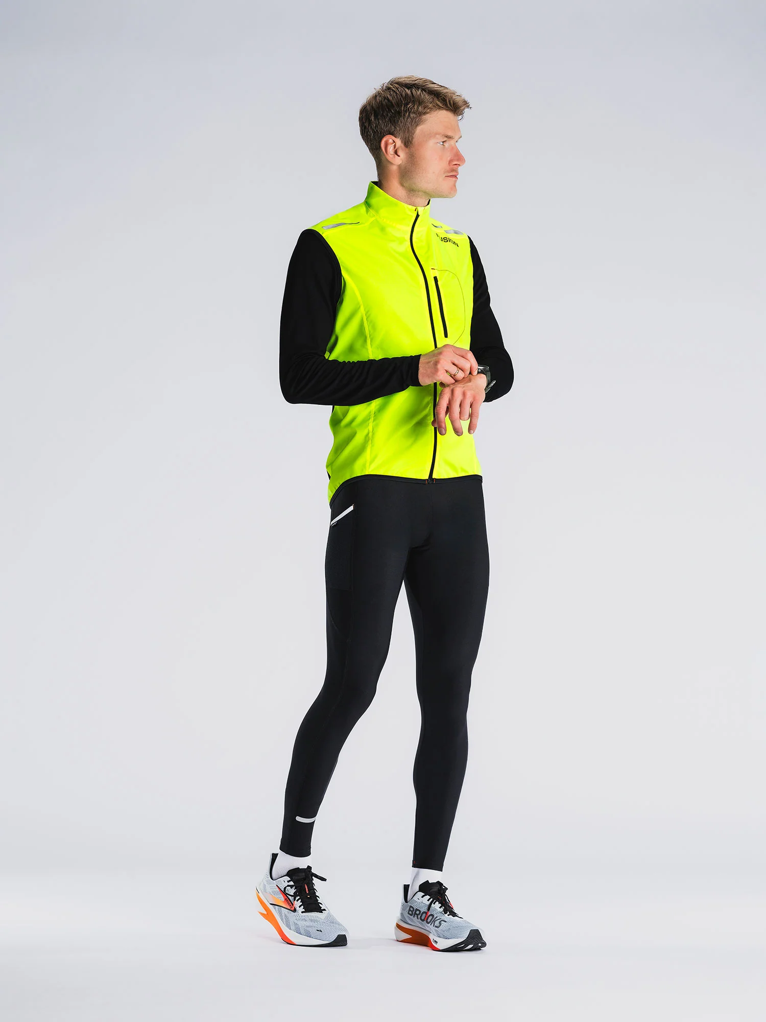 Mens S1 Run Vest - Image 40