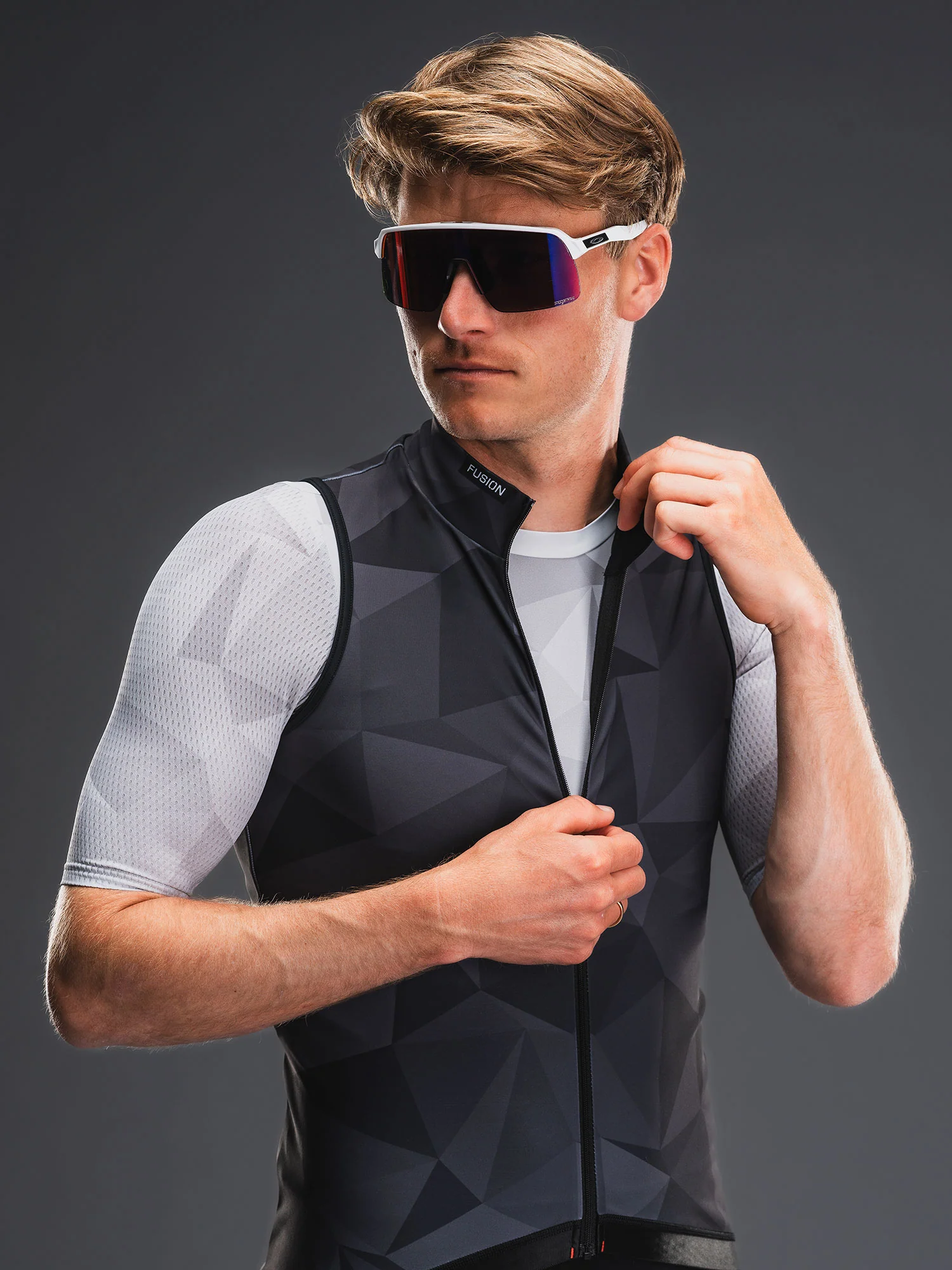Mens TEMPO! Cycling Vest - Image 9