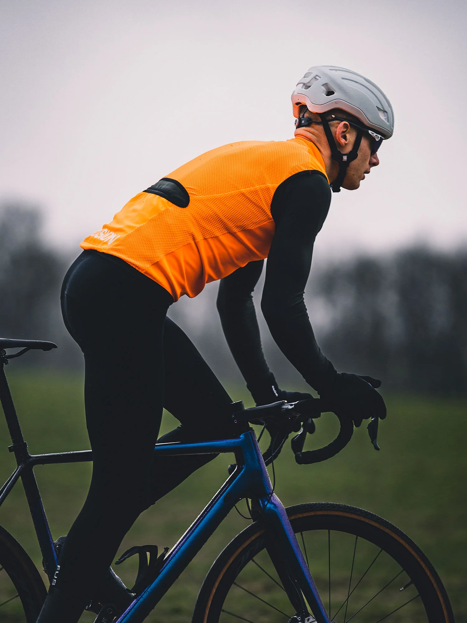 Mens TEMPO! PRO Cycling Vest - Image 18