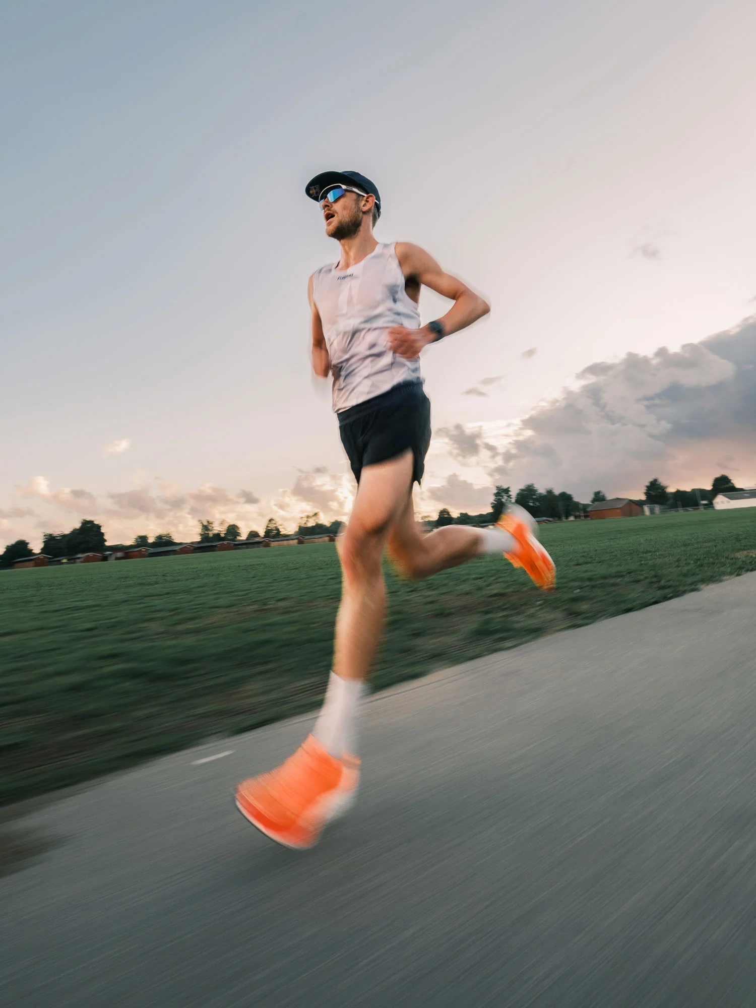TEMPO! PRO Run Singlet - Image 11