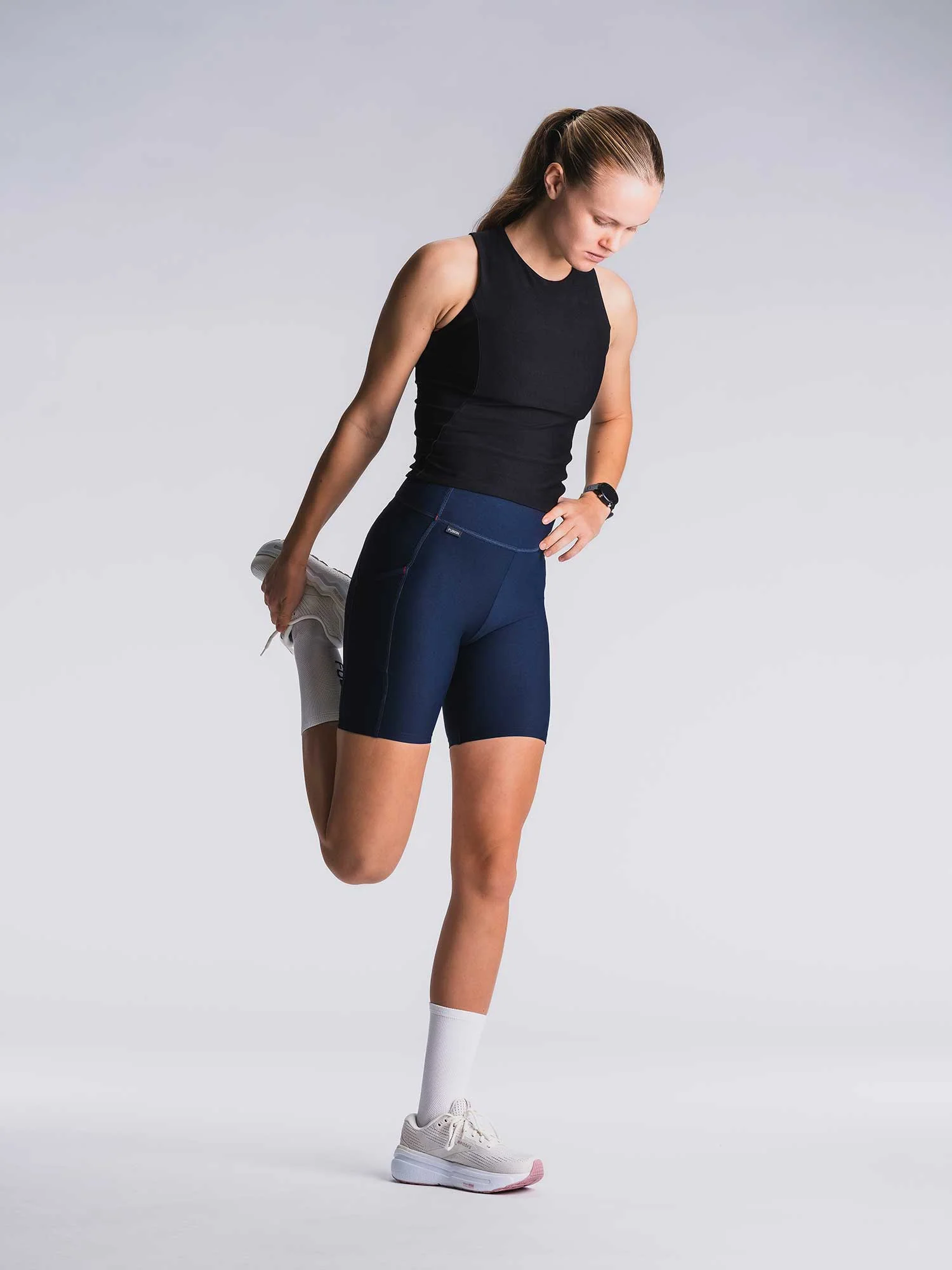 Womens Short Training Tights - Image 13
