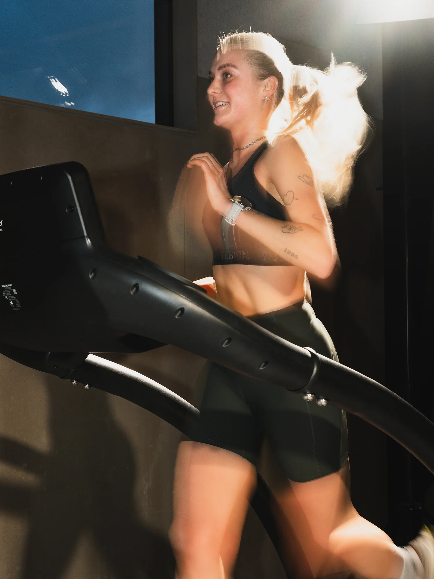Womens Short Training Tights - Image 24