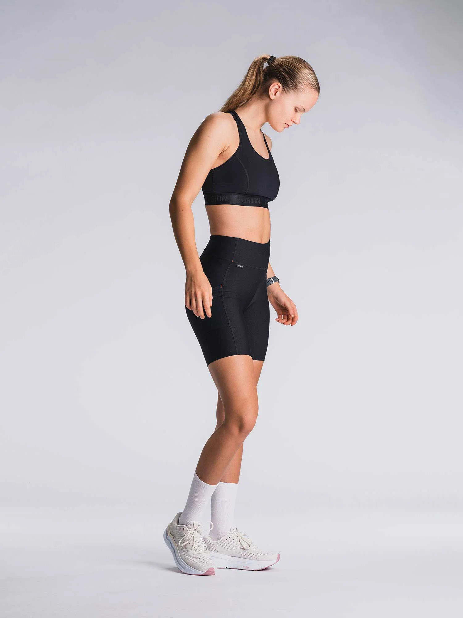 Womens Short Training Tights - Image 5