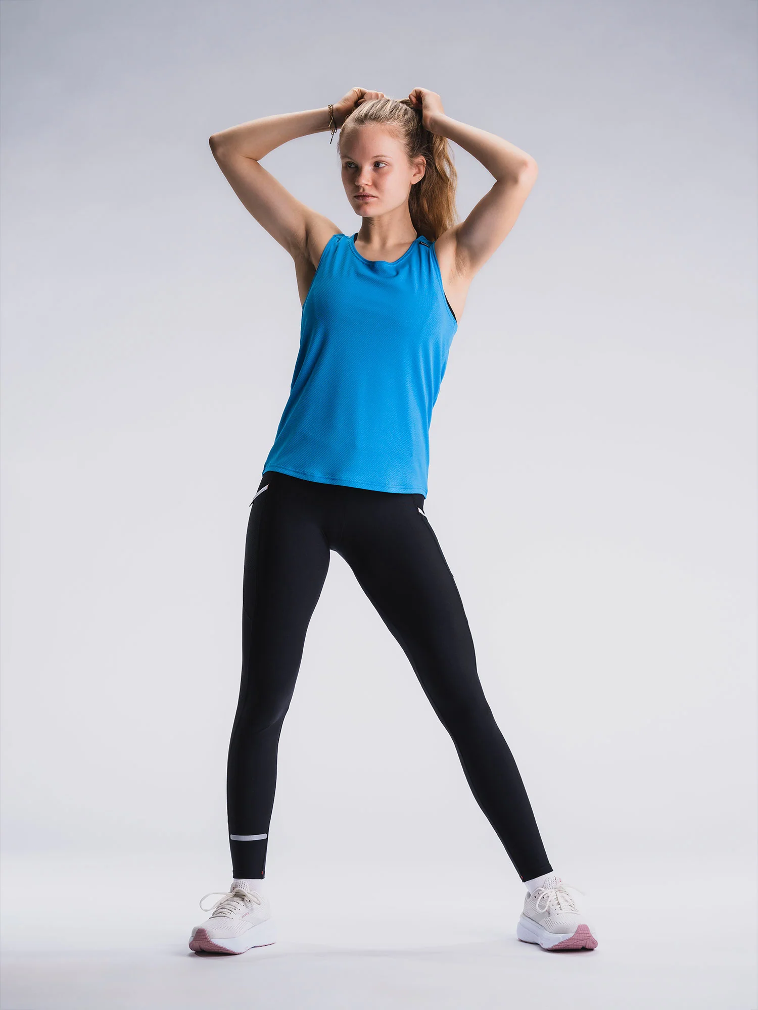Womens TEMPO! ONE Run Singlet - Image 19