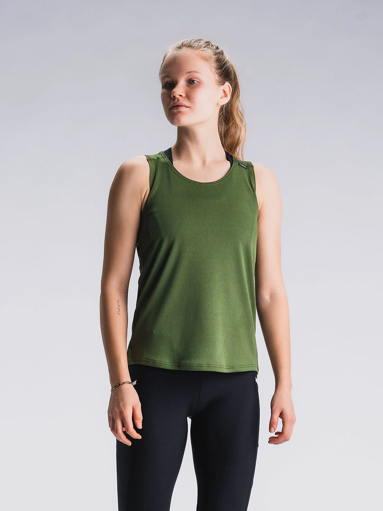 Womens TEMPO! ONE Run Singlet - Image 7
