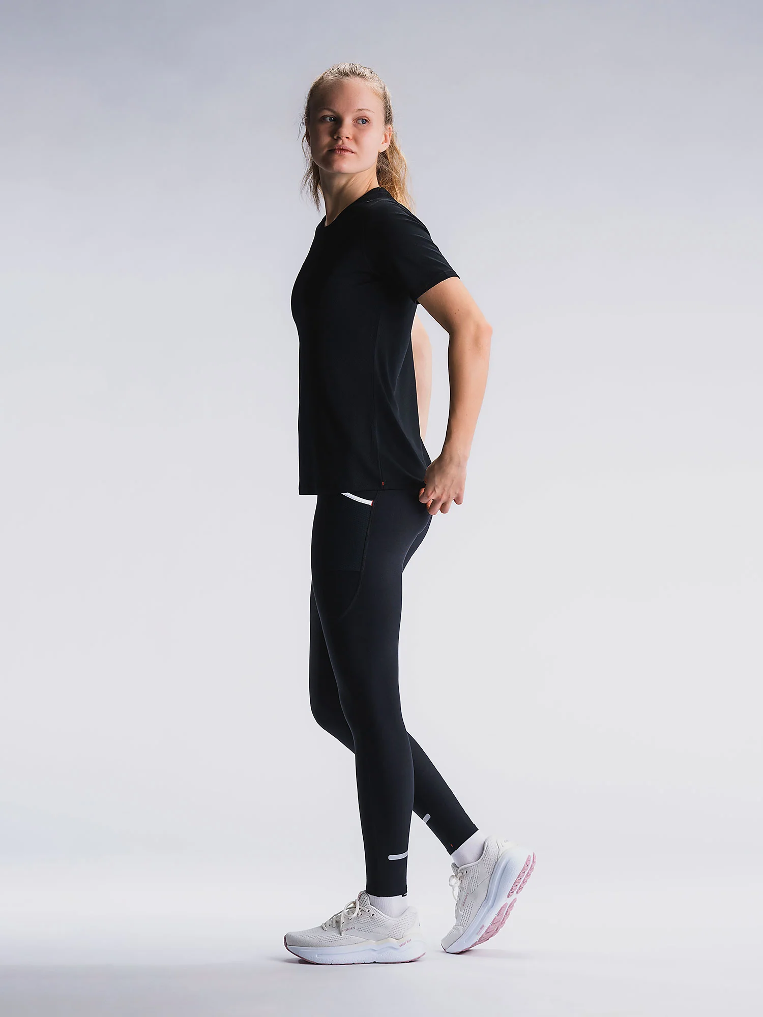 Womens TEMPO! ONE Run T-Shirt - Image 3