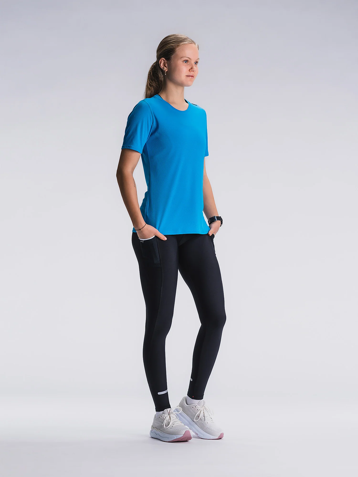 Womens TEMPO! ONE Run T-Shirt - Image 42