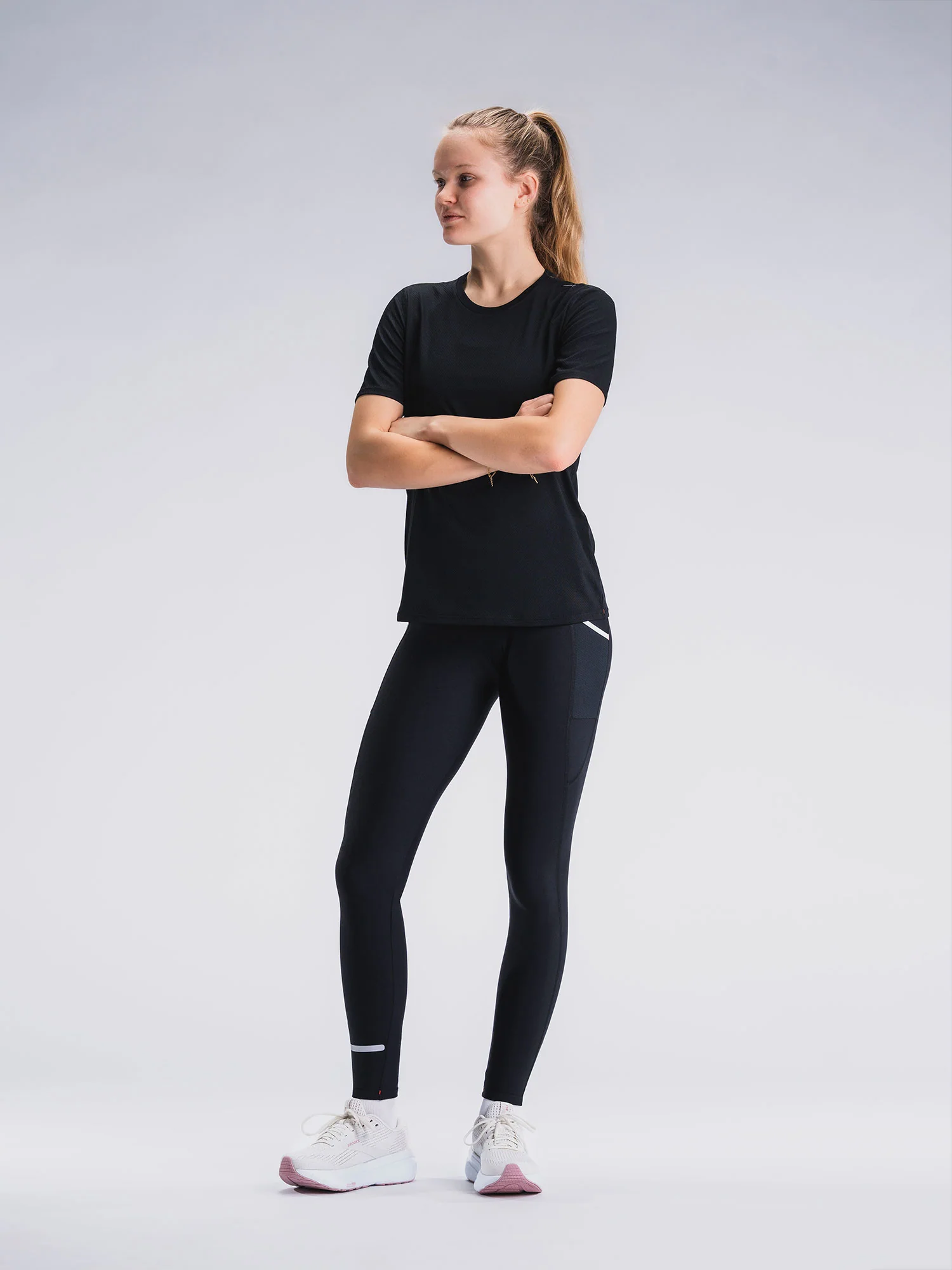 Womens TEMPO! ONE Run T-Shirt - Image 6