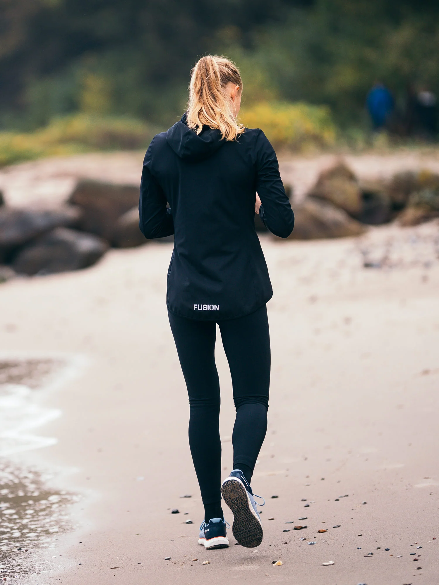 Womens Shelter Jacket - Image 5