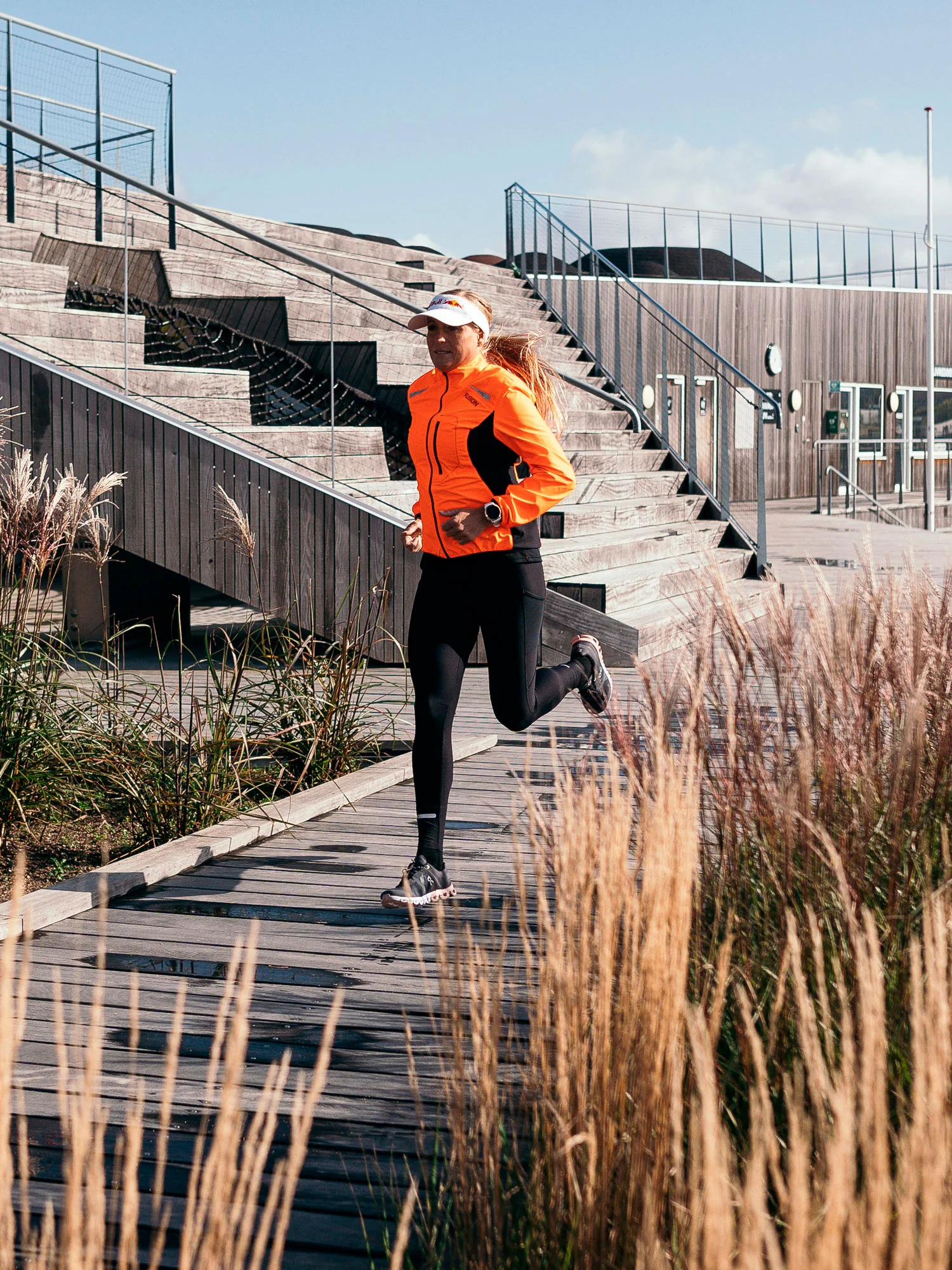 Womens S1 Run Jacket - Image 46