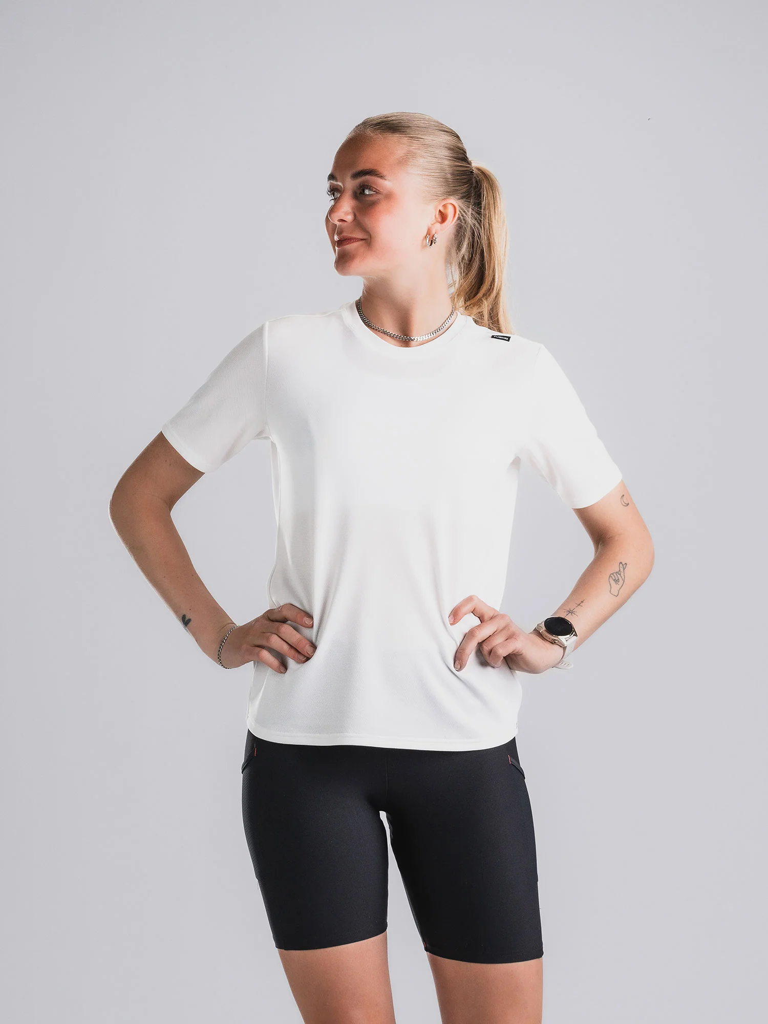 Womens TEMPO! TWO Run T-Shirt - Image 17
